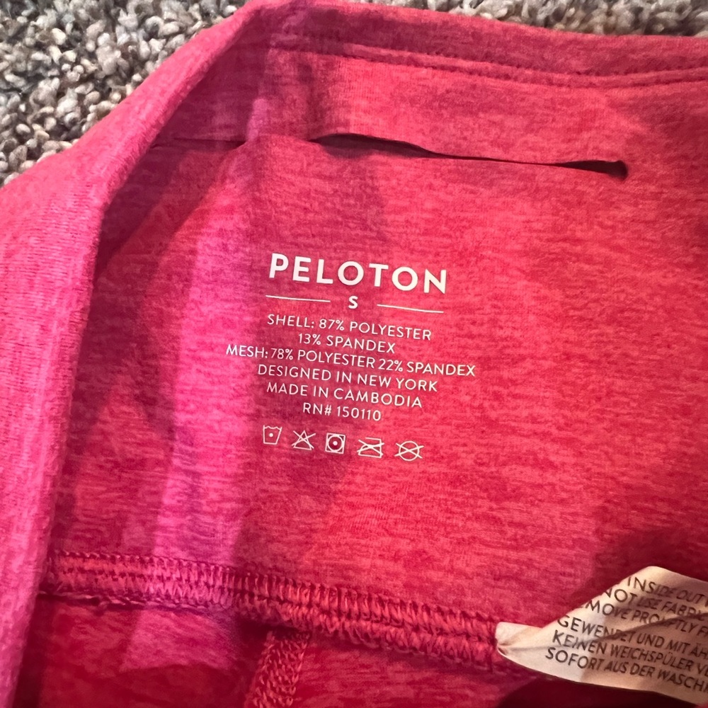 Peloton Mother’s Day leggings. EUC - Picture 4 of 5